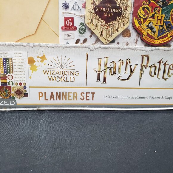 Paper House Productions Harry Potter Hogwarts Letter 12 Month Undated Planner - Picture 2 of 6